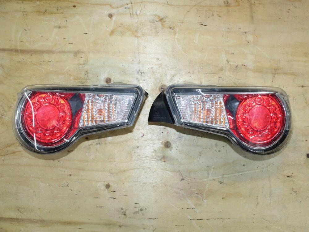 13-20 TOYOTA 86 SCION FRS SUBARU BRZ ZN6 OEM REAR TAIL LIGHTS: Image 7