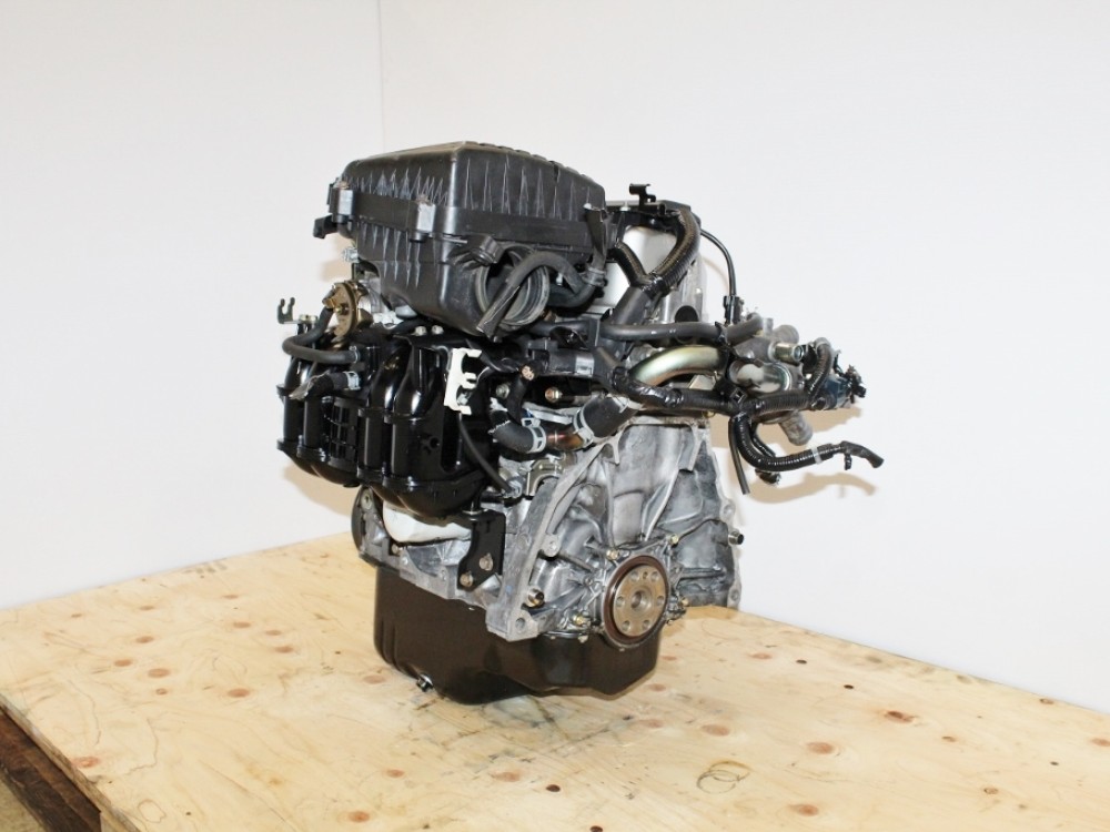 2001-2005 Honda Civic D17A1 Engine 1.7L NON-Vtec Motor: Image 1