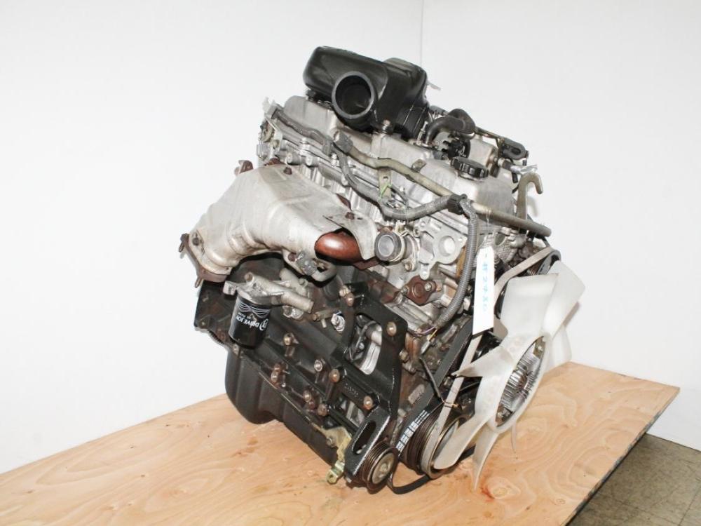 1997-2004 JDM Toyota Tacoma 3RZ-FE Engine 2.7L 4 Cylinder  : Image 1