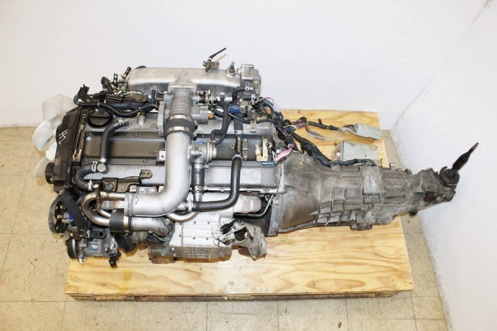 JDM NISSANS SKYLINE RB ENGINES