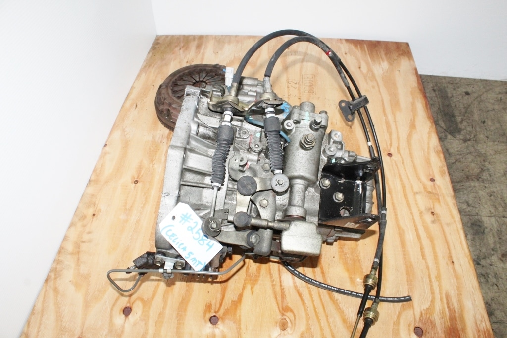 2000 2001 2002 2003 2004 2005 TOYOTA CELICA 5 SPEED MANUAL TRANSMISSION GT 1.8L: Image 3