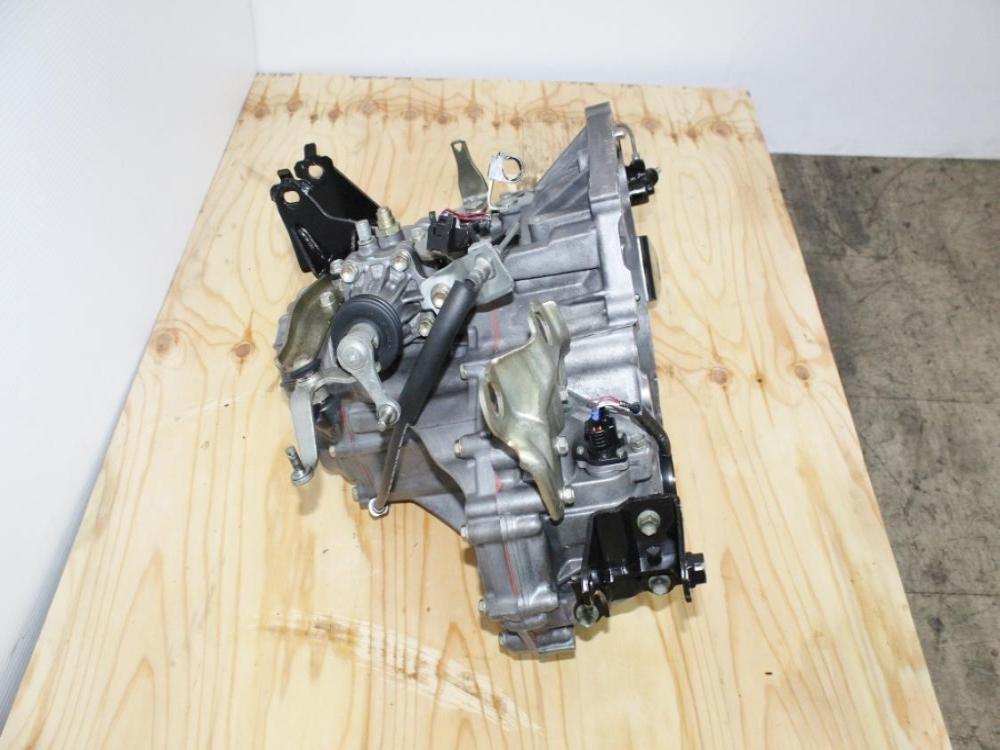 2003 2004 2005 2006 2007 2008 Toyota Matrix 1.8L 5 Speed Manual Transmission JDM 1ZZ-FE: Image 5